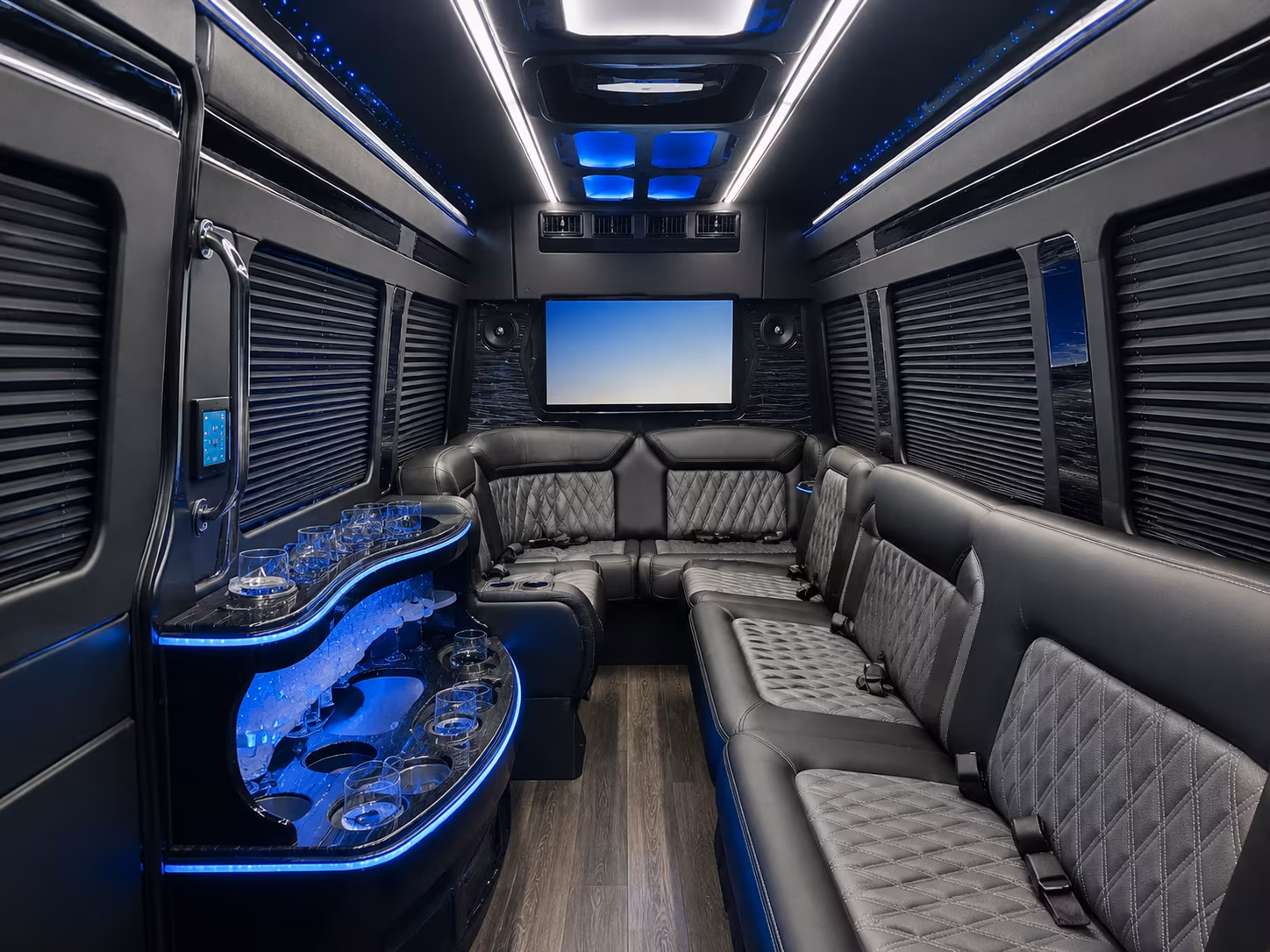 festival and ski resort bus rentals in flagstaff