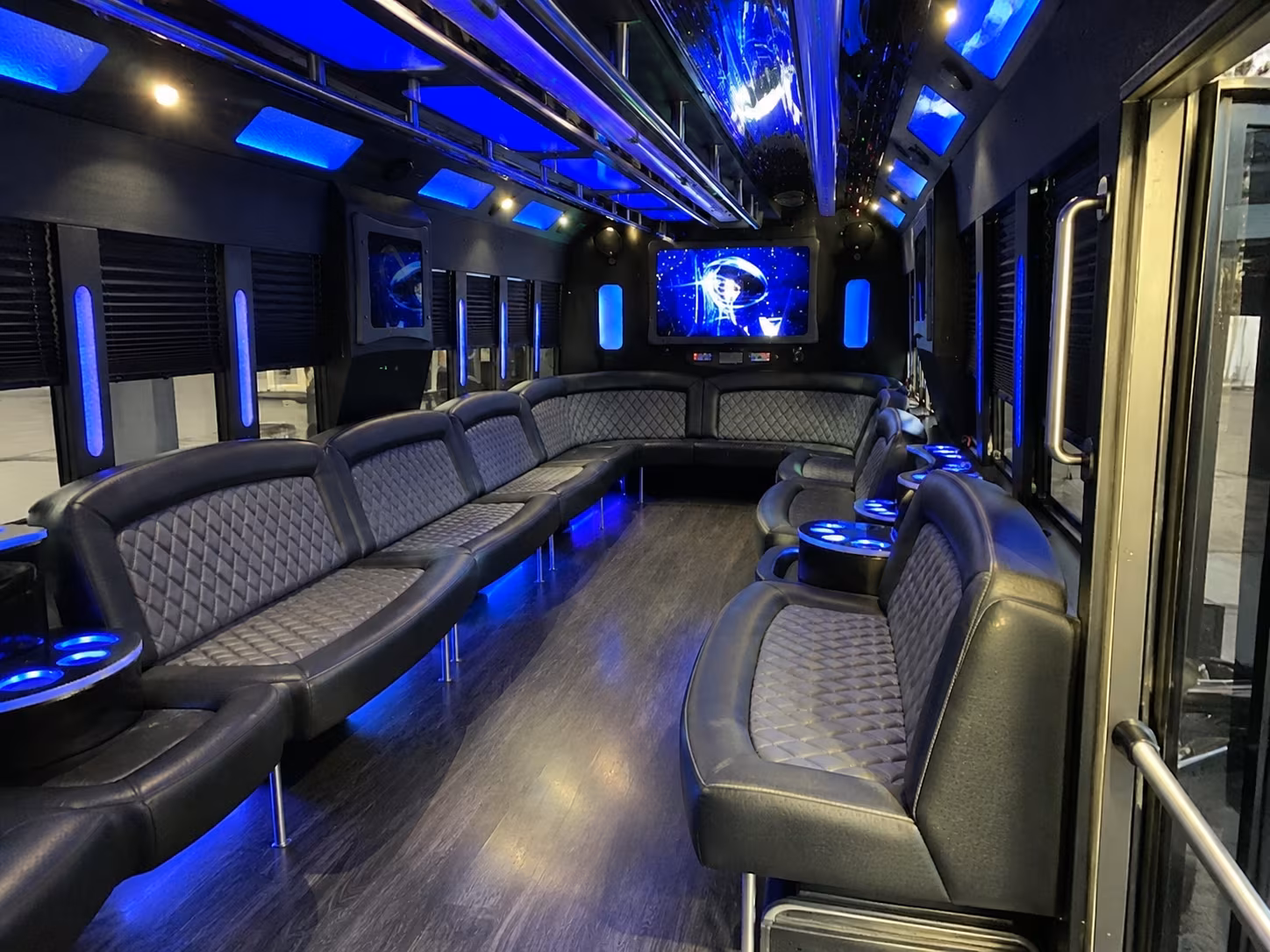flagstaff 28 passenger party bus interior